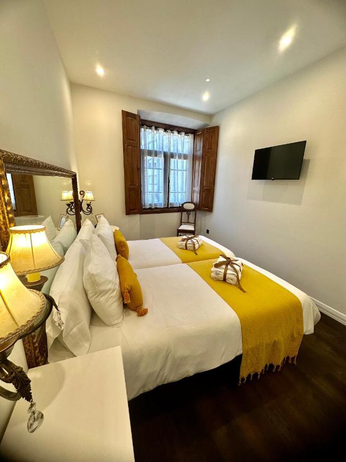 Claren'S Boutique Rooms Cangas De Narcea Extérieur photo