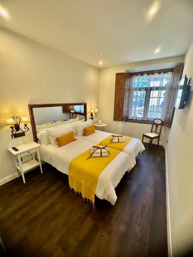 Claren'S Boutique Rooms Cangas De Narcea Extérieur photo