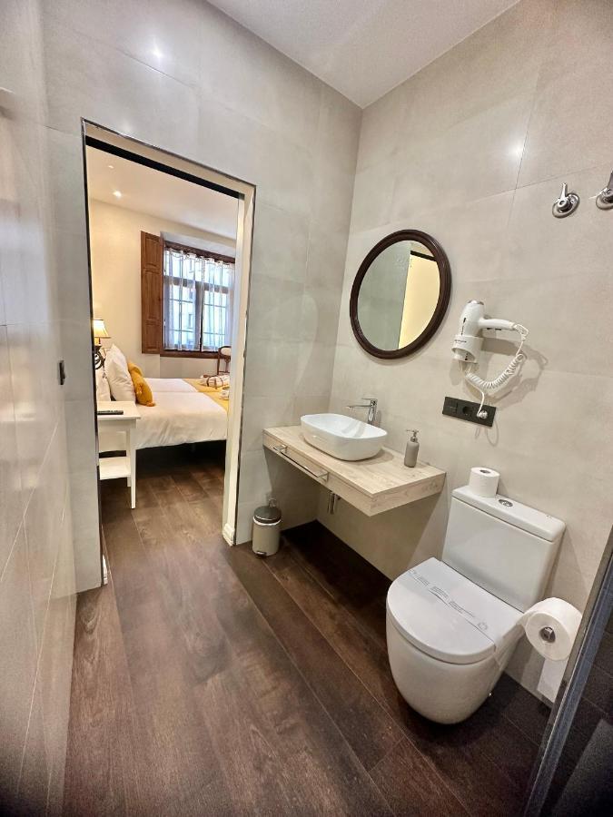 Claren'S Boutique Rooms Cangas De Narcea Extérieur photo
