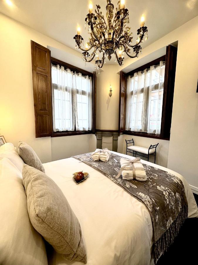 Claren'S Boutique Rooms Cangas De Narcea Extérieur photo