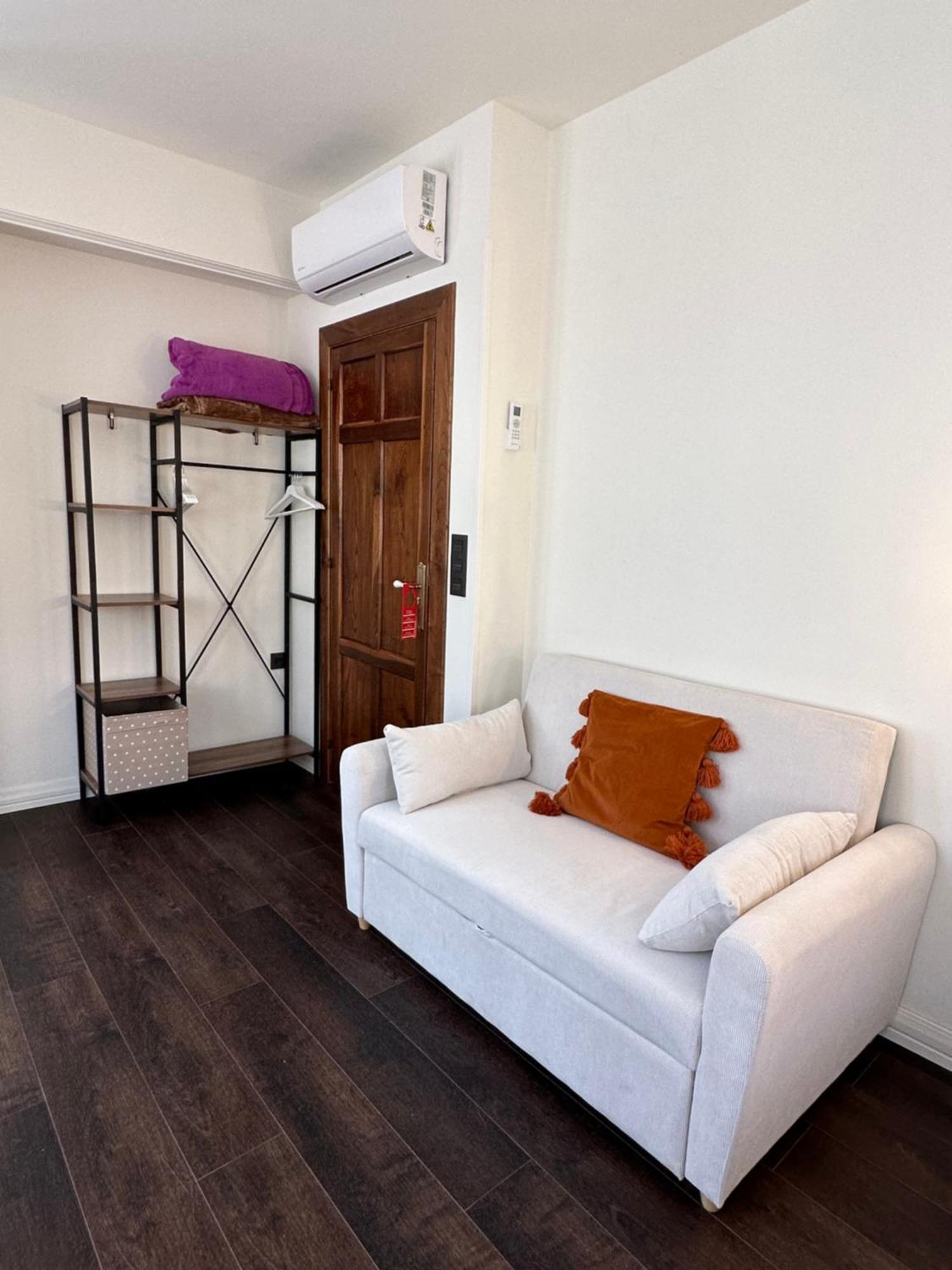 Claren'S Boutique Rooms Cangas De Narcea Extérieur photo